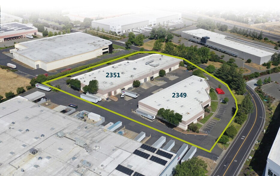 More Photos Of 2349 N Watney Way, Fairfield Unknown For Lease