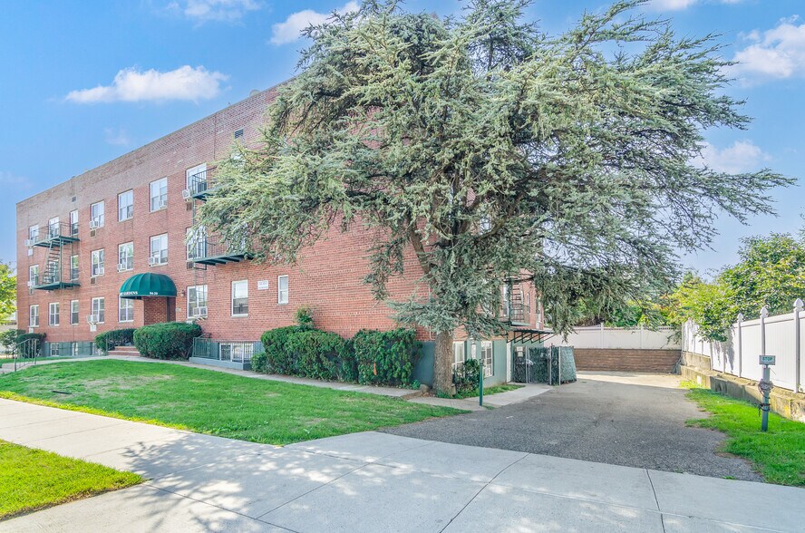 More Photos Of 9420 Albert Rd, Ozone Park Apartments For Sale