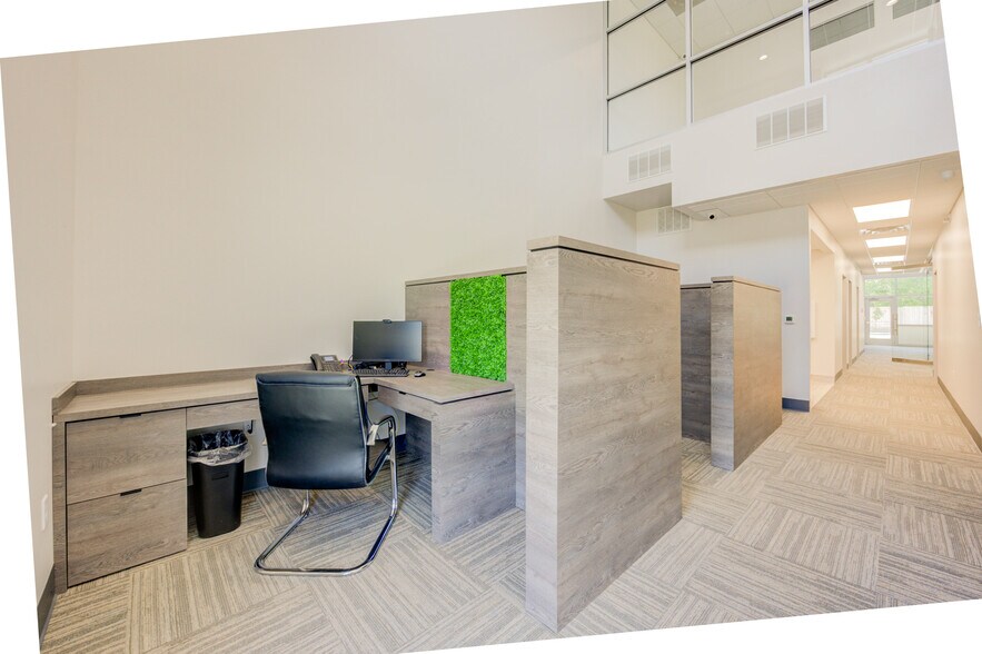 More Photos Of 11711 Bedford, Houston Loft Creative Space For Lease