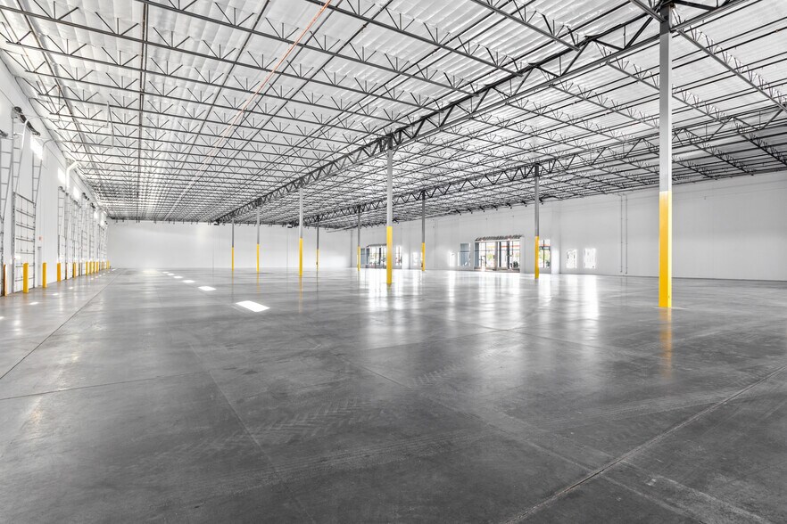 More Photos Of NWC Signal Butte & Elliot Rd, Mesa Distribution For Sale