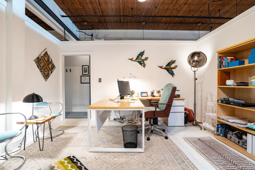 More Photos Of 585 Wells St SW, Atlanta Manufacturing For Sale