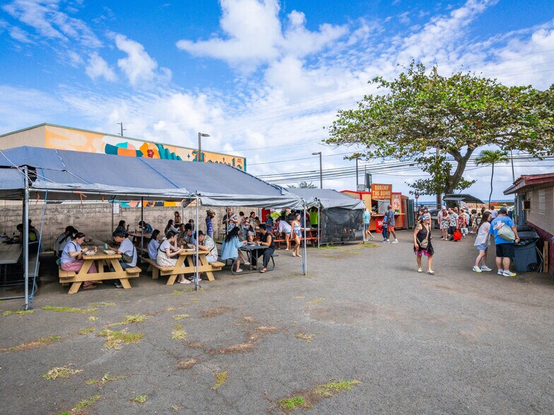 More Photos Of 54-124 Kamehameha Hwy, Hauula Freestanding For Sale