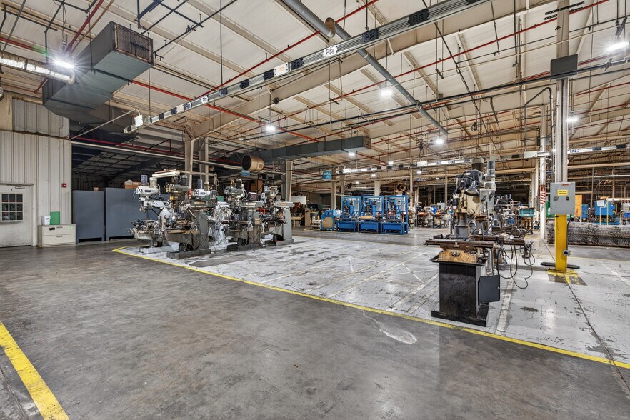 More Photos Of 310 Pennington Dr, Paris Manufacturing For Sale