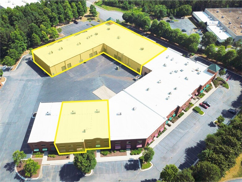 More Photos Of 3975 Lakefield Ct, Suwanee Light Manufacturing For Lease