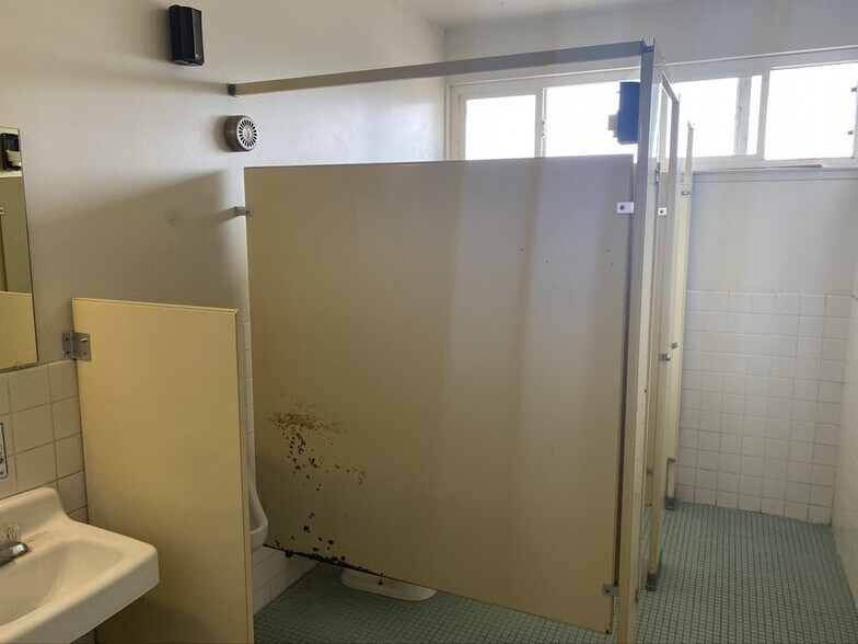 More Photos Of 420 E Laurel St, Willows Office Residential For Sale