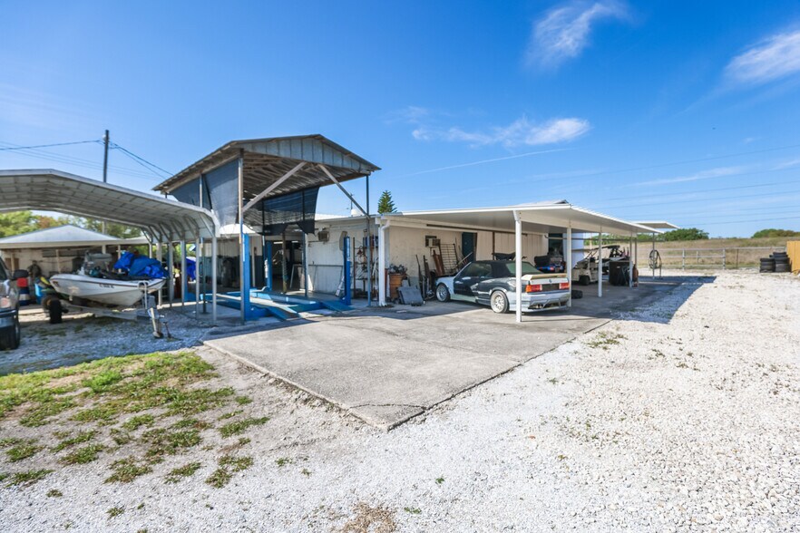 More Photos Of 1320 US Highway 92, Winter Haven Auto Repair For Sale