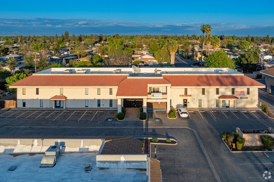 More Photos Of 3300 S Fairway St, Visalia Office For Lease