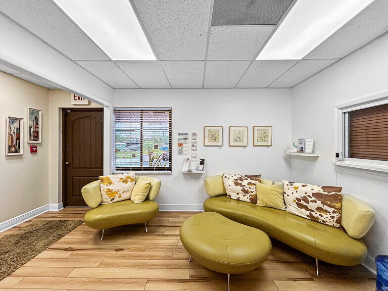 More Photos Of 933 Oleander Way S, South Pasadena Medical For Lease