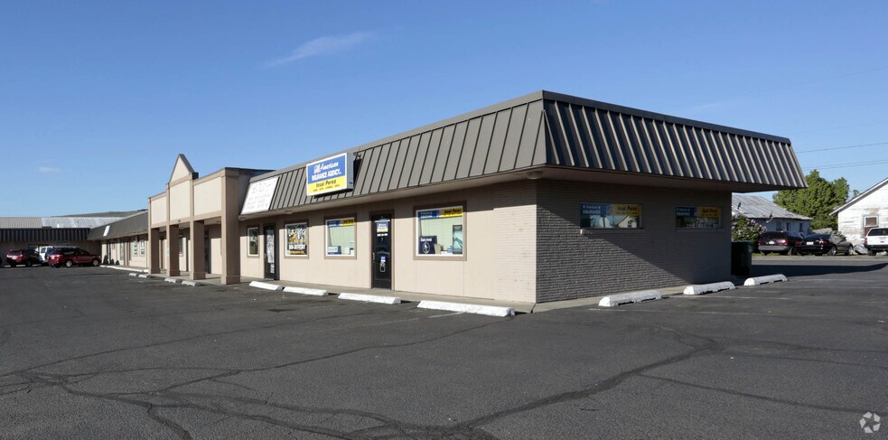 More Photos Of 2804 Main St, Union Gap General Retail For Lease