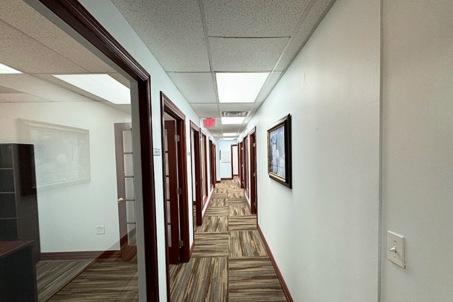 More Photos Of 375 Municipal Dr, Richardson Medical For Sale