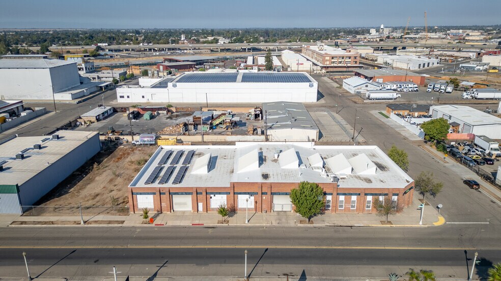 More Photos Of 1900 S Van Ness Ave, Fresno Warehouse For Sale