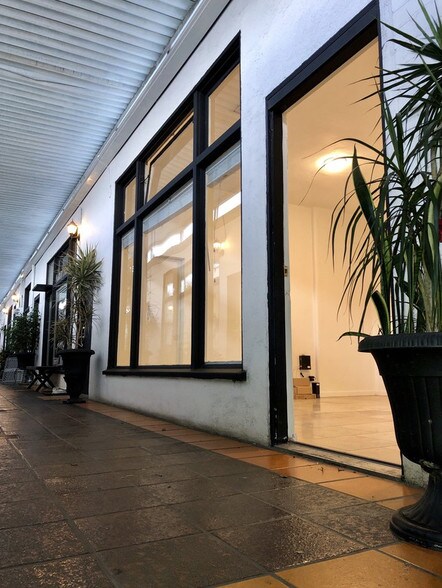 More Photos Of 8685 Wilshire Blvd, Beverly Hills Storefront Retail Office For Lease