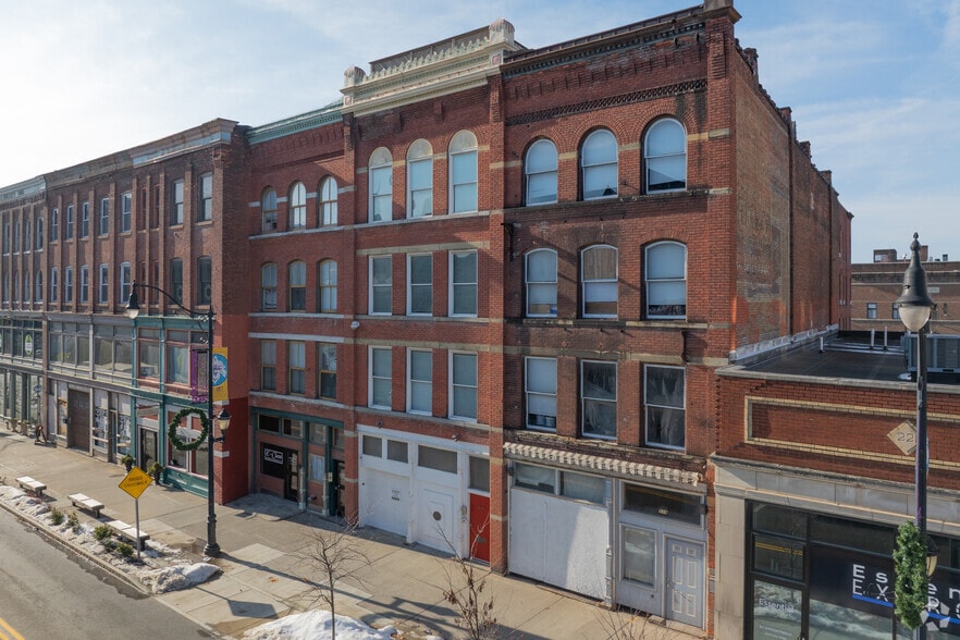 More Photos Of 215 State St, Binghamton Apartments For Sale