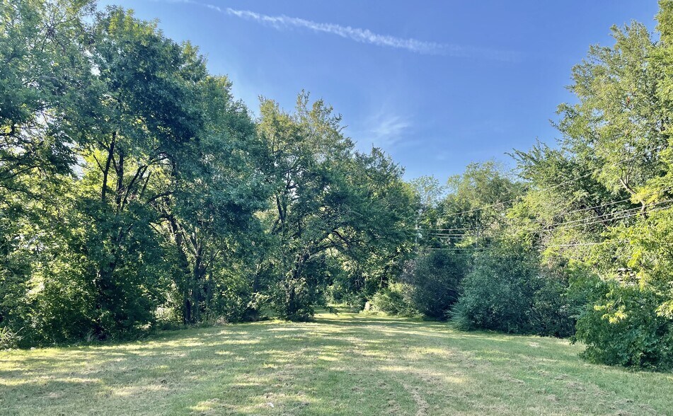 More Photos Of 815 Culver St, Commerce Land For Sale
