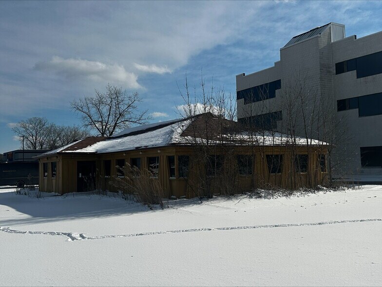 More Photos Of 3110 Winton rd, Rochester Service For Sale