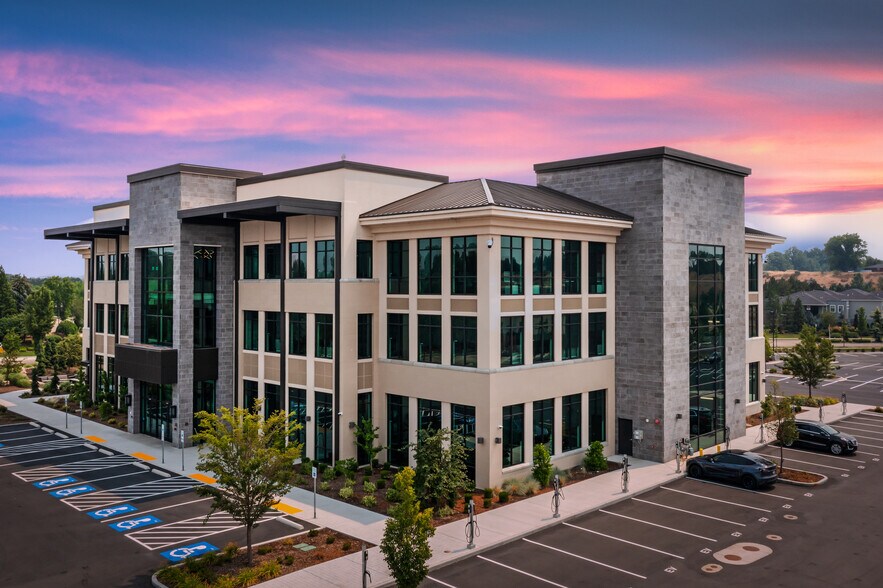 More Photos Of 250 E Eagles Gate Dr, Eagle Office For Lease