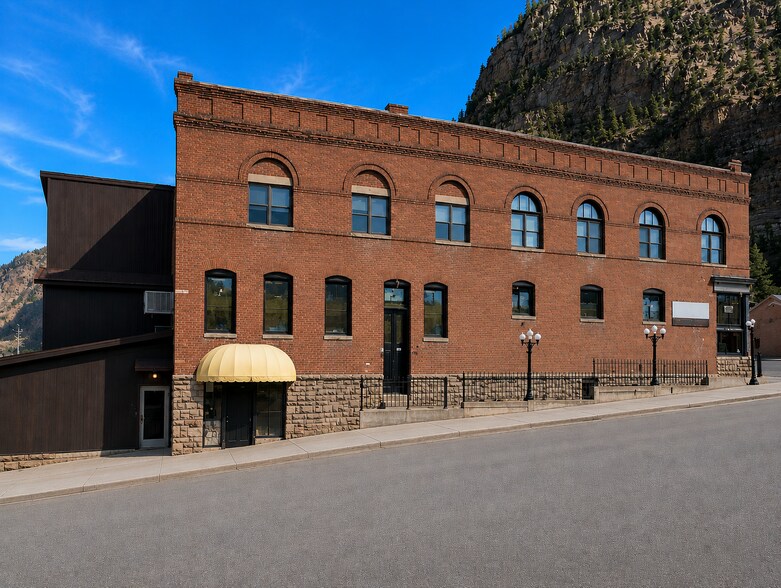 Primary Photo Of 242 7th Ave, Ouray General Retail For Sale