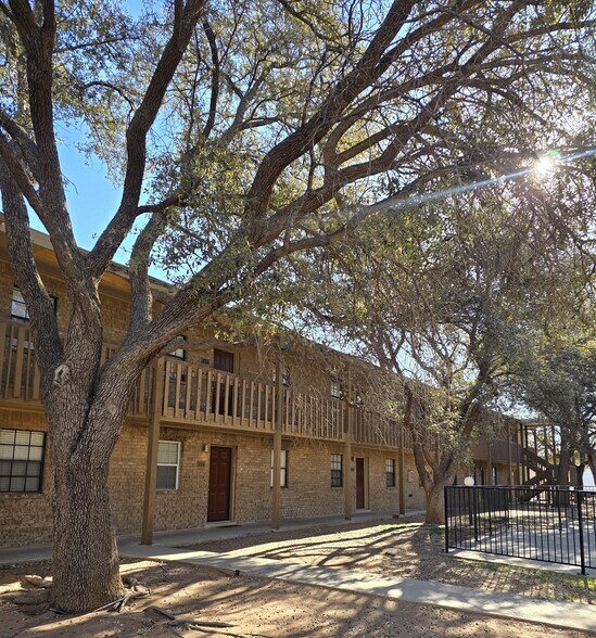 More Photos Of 4651 Oakwood Dr, Odessa Apartments For Sale