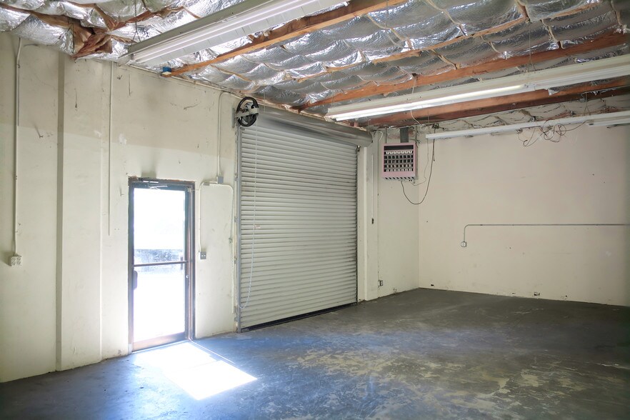 More Photos Of 8 Commercial Blvd, Novato Industrial For Lease