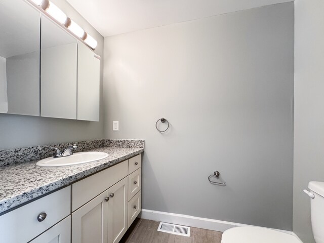 More Photos Of 4124 Lyon Ave, Oakland Apartments For Sale