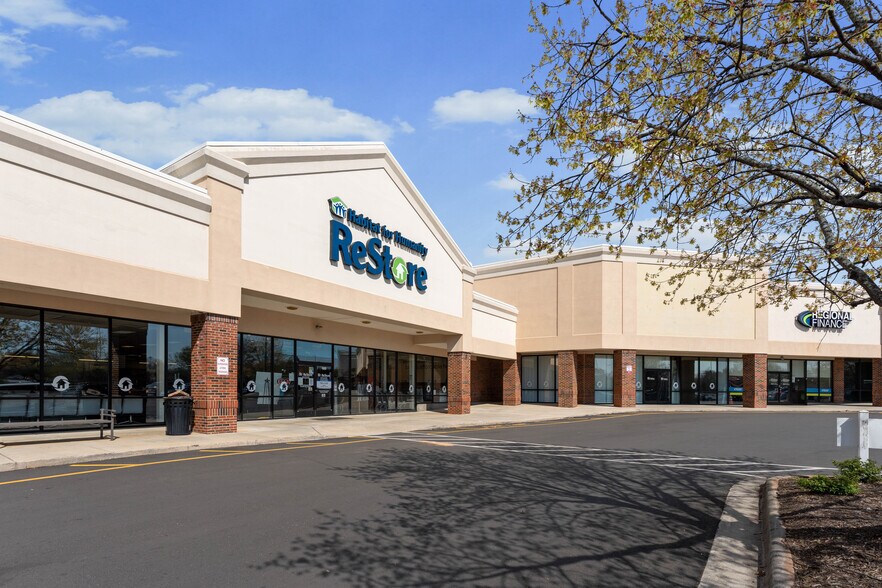 More Photos Of 1837 E Broad St, Statesville Unknown For Lease