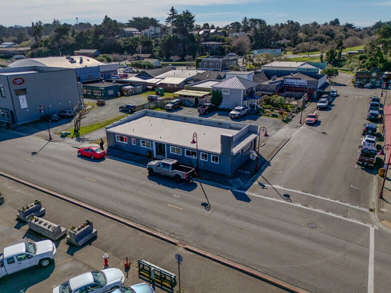 More Photos Of 125 Baltimore Ave SE, Bandon General Retail For Sale