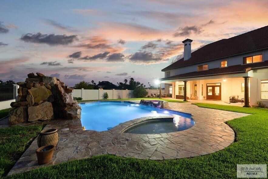 More Photos Of 25219 Bass Blvd, Harlingen Lodge Meeting Hall For Sale