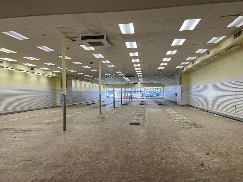 More Photos Of 1008 Stuyvesant Ave, Union Township General Retail For Lease
