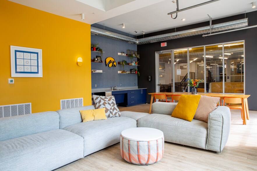 More Photos Of 104 E 7th St, Coralville Apartments For Lease