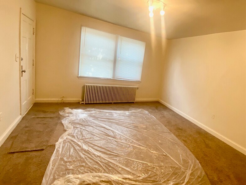 More Photos Of 1018 16th St NE, Washington Multifamily For Sale