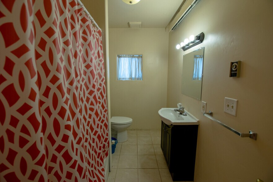 More Photos Of 28 E Main St, Halliday Self Storage For Sale