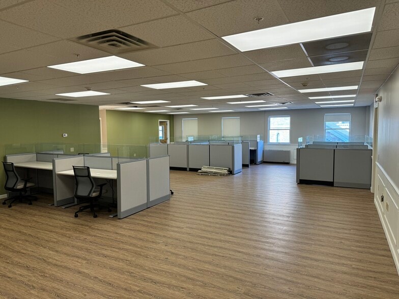 More Photos Of 89 Main St, Montpelier Medical For Lease