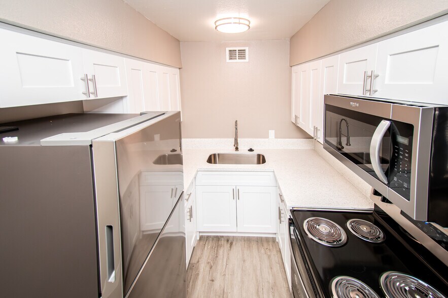 More Photos Of 301 S Orland St, Las Vegas Apartments For Sale