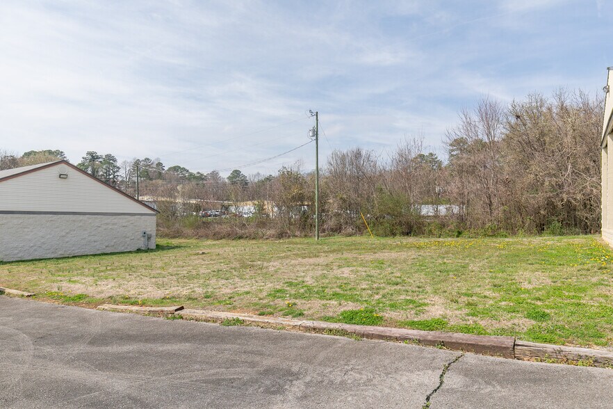 More Photos Of 2065 Cleveland Hwy, Dalton Flex For Sale