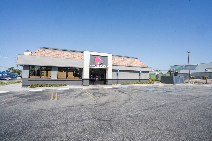 More Photos Of 18772 Valley Blvd, Bloomington Fast Food For Sale