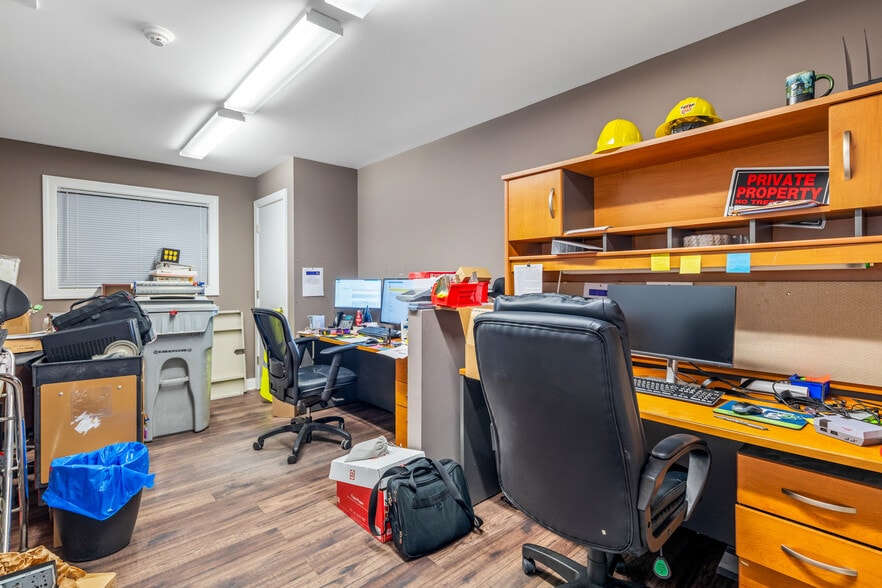 More Photos Of 8203 B & G Ct, Stokesdale Manufacturing For Sale