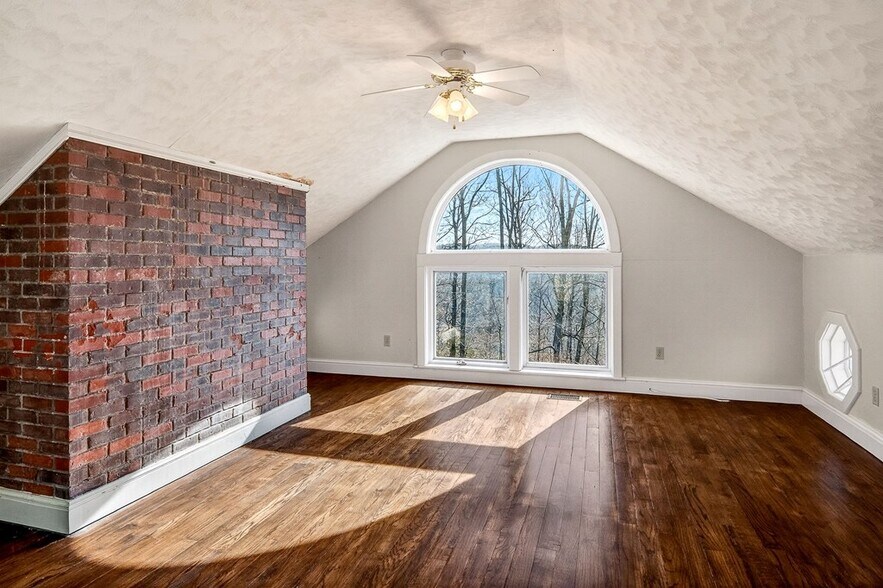 More Photos Of 6211 Rocky Point Rd, Cookeville Specialty For Sale