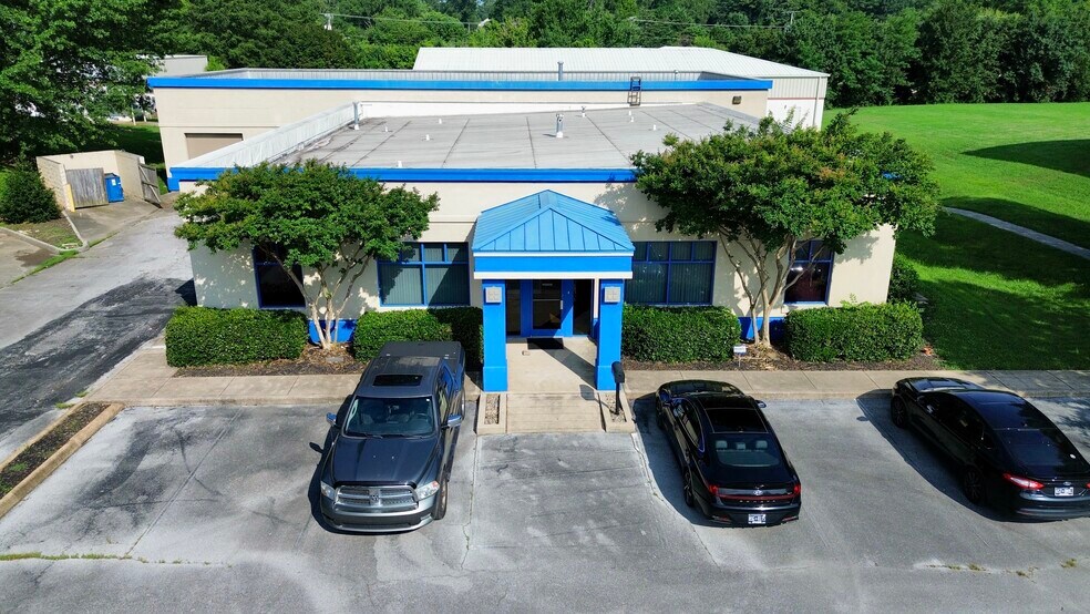 More Photos Of 4609 Resource Dr, Chattanooga Warehouse For Sale