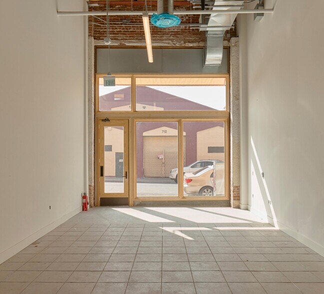 More Photos Of 2500 W 7th St, Los Angeles Office For Sale