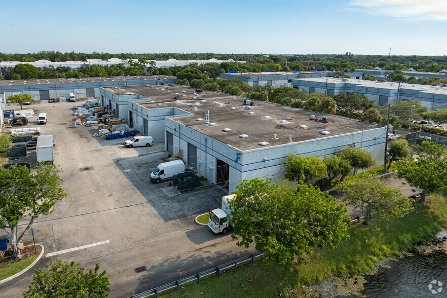 More Photos Of 6601 Lyons Rd, Coconut Creek Warehouse For Lease