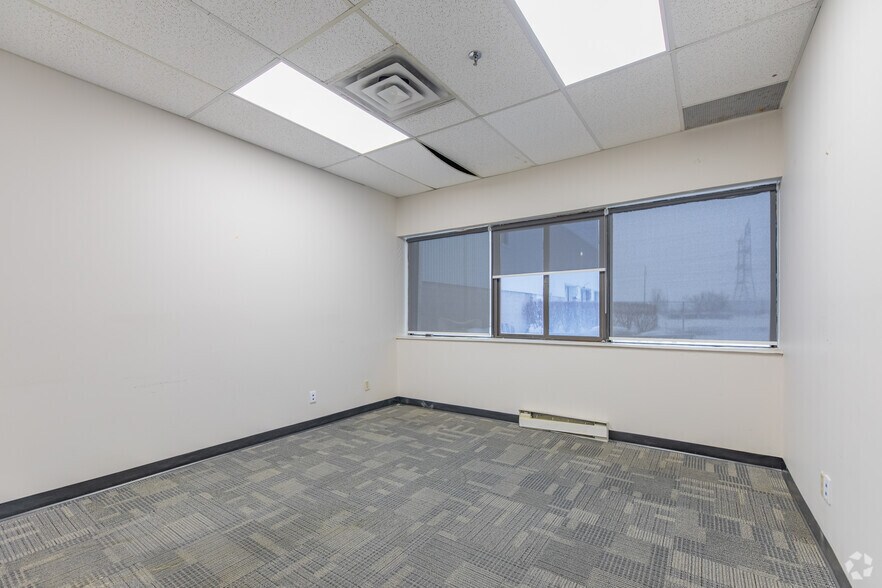More Photos Of 8069 Lawson Rd, Milton Manufacturing For Lease