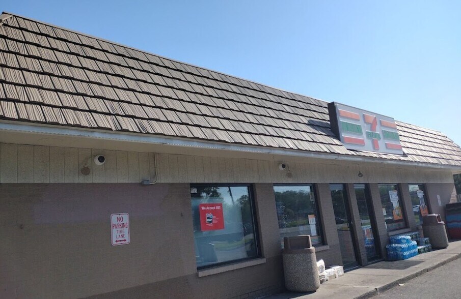 More Photos Of 1133 Scottsville Rd, Rochester Service Station For Sale