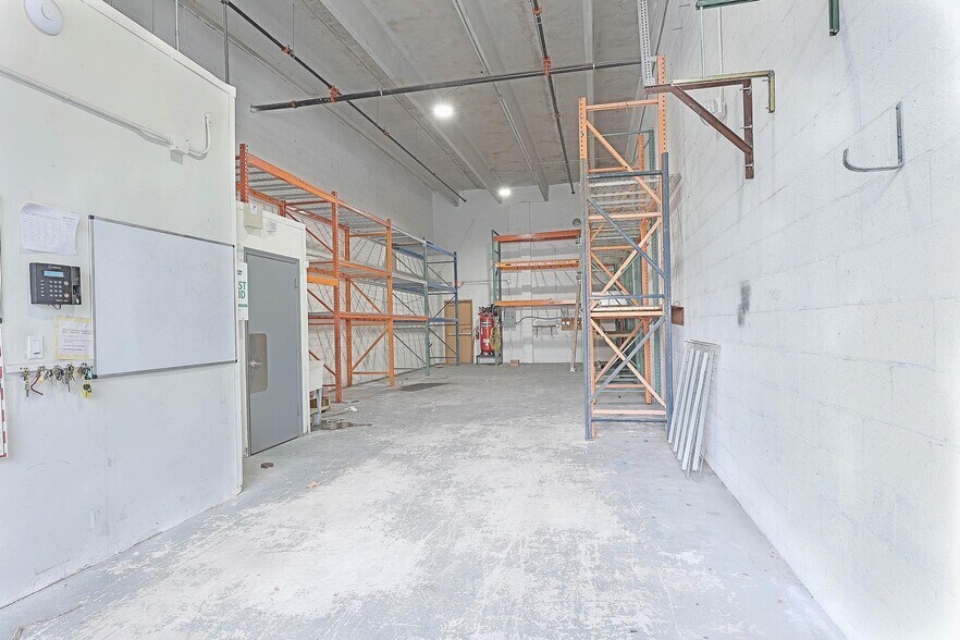 More Photos Of 13816 SW 142nd Ave, Miami Warehouse For Sale