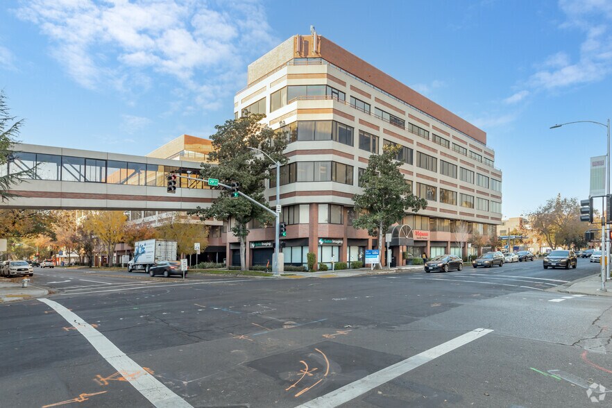 More Photos Of 1020 29th St, Sacramento Unknown For Lease