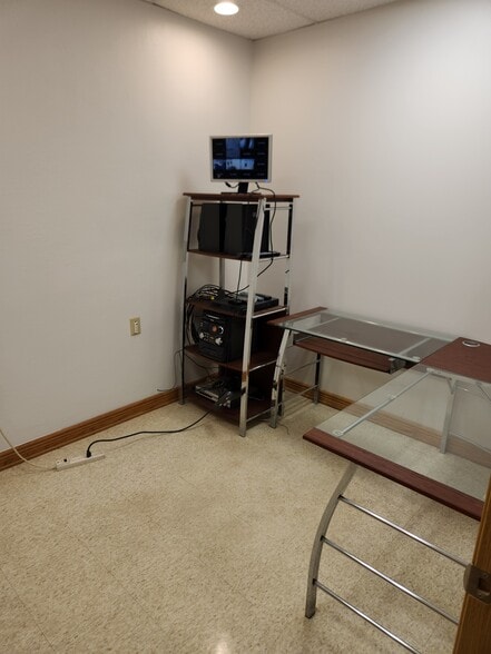 More Photos Of 6135 N Elston Ave, Chicago Flex For Sale