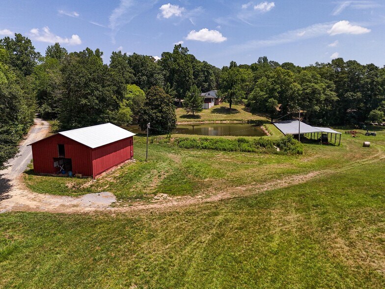 More Photos Of 813 Robinson Clemmer Rd, Dallas Land For Sale