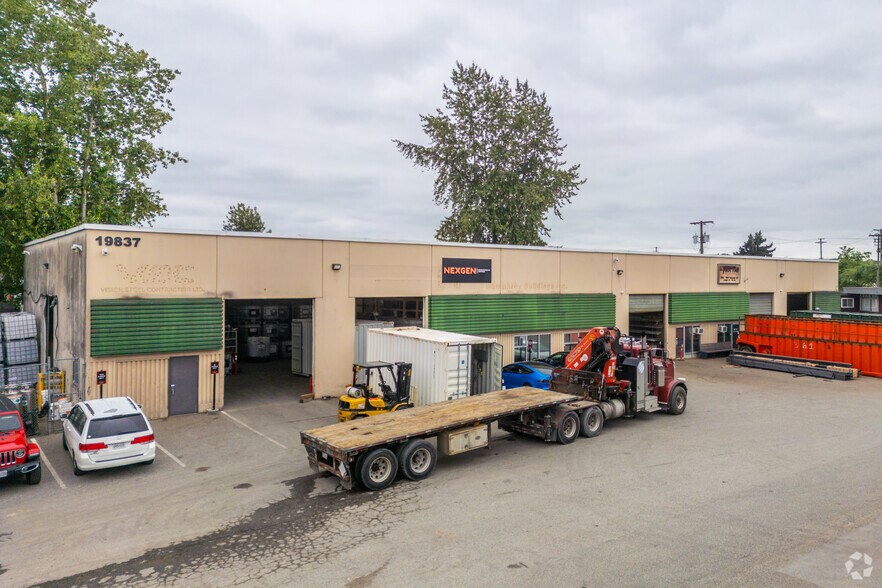 Primary Photo Of 19837 Telegraph Trl, Langley Twp Service For Sale