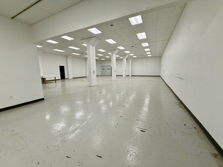 More Photos Of 1298 Spruce St, Easton Light Manufacturing For Lease