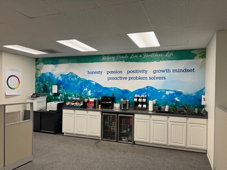 More Photos Of 488 E 11th Ave, Eugene Office For Lease