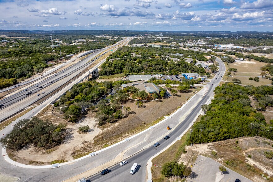 More Photos Of 1580 S Main St, Boerne Medical For Lease